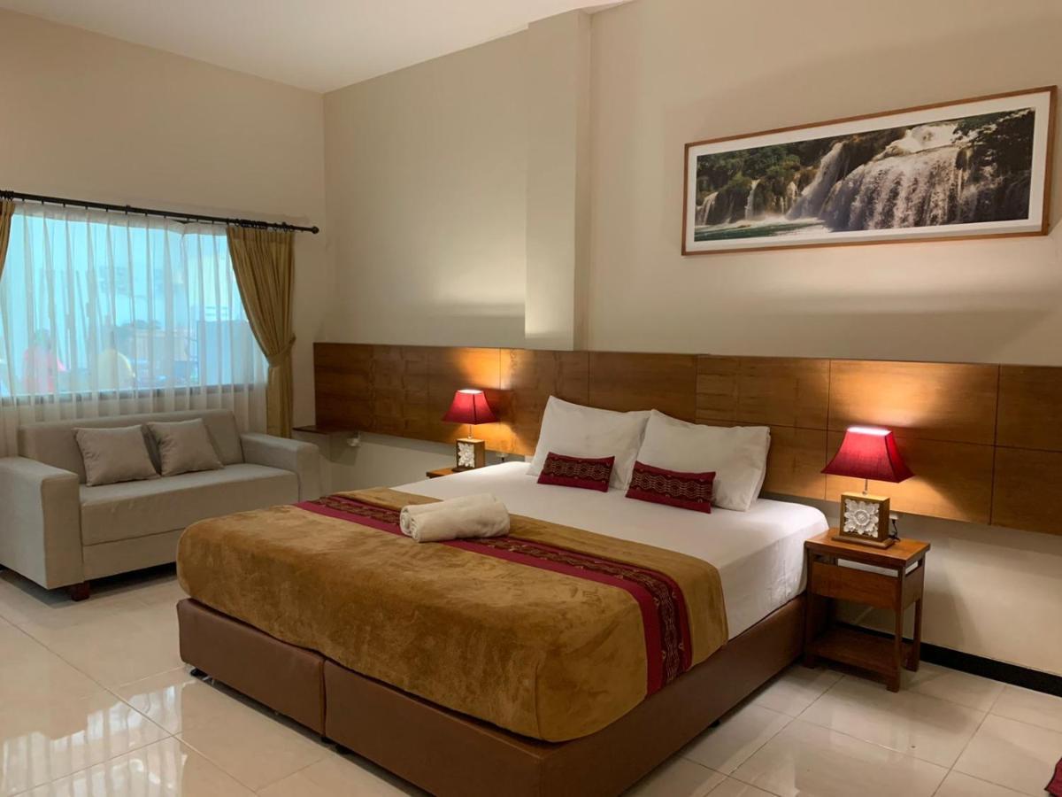 Kuta Suci Guesthouse Esterno foto