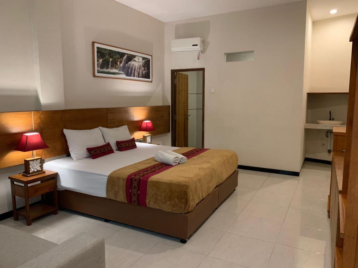 Kuta Suci Guesthouse Esterno foto
