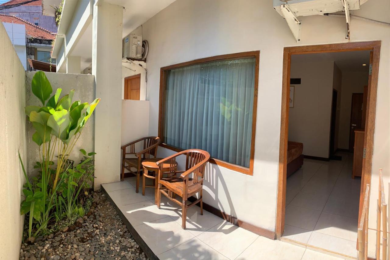 Kuta Suci Guesthouse Esterno foto