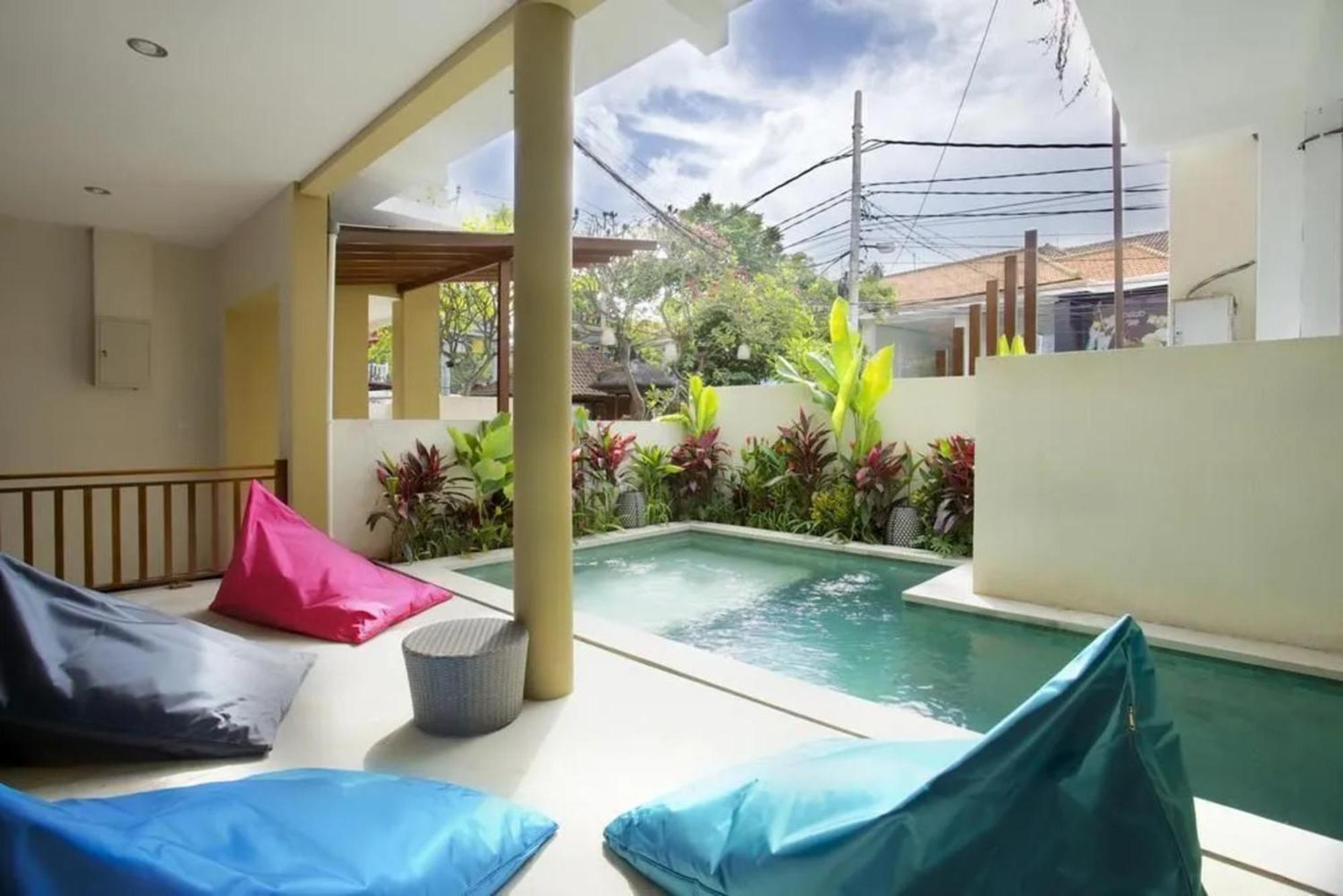 Kuta Suci Guesthouse Esterno foto