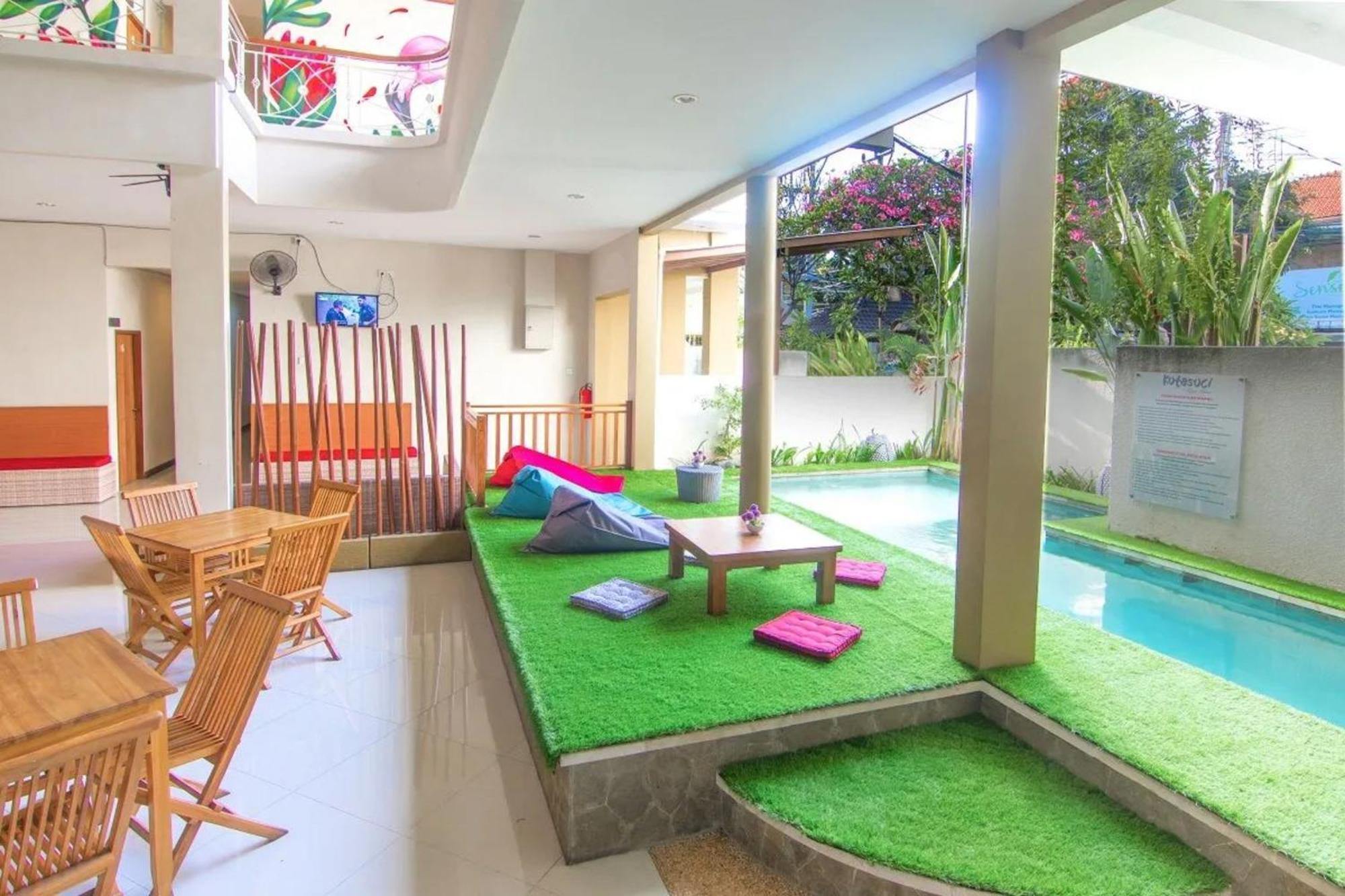 Kuta Suci Guesthouse Esterno foto