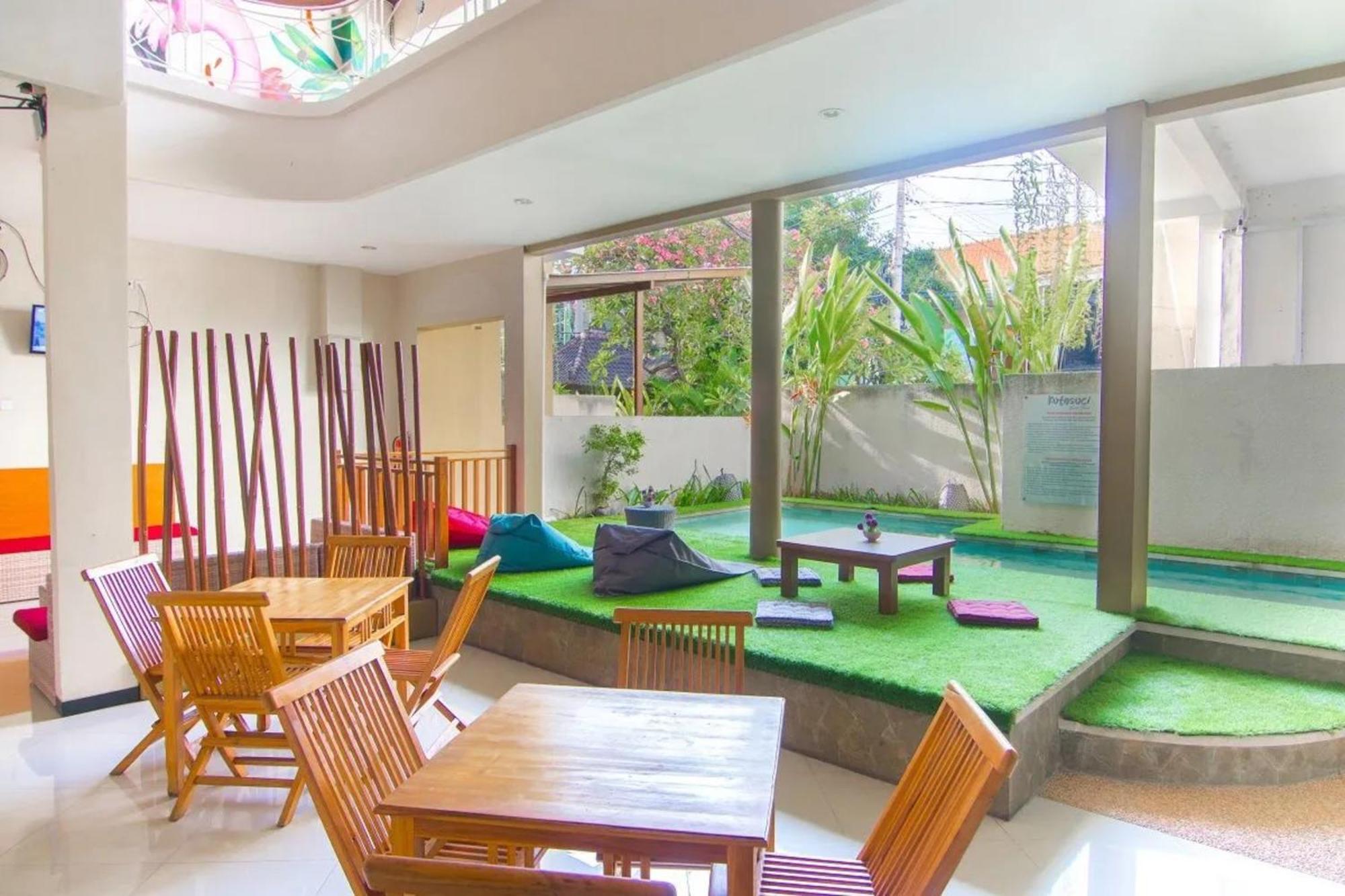 Kuta Suci Guesthouse Esterno foto