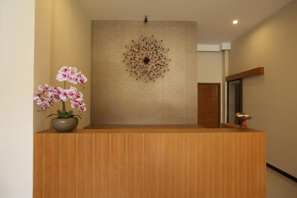 Kuta Suci Guesthouse Esterno foto